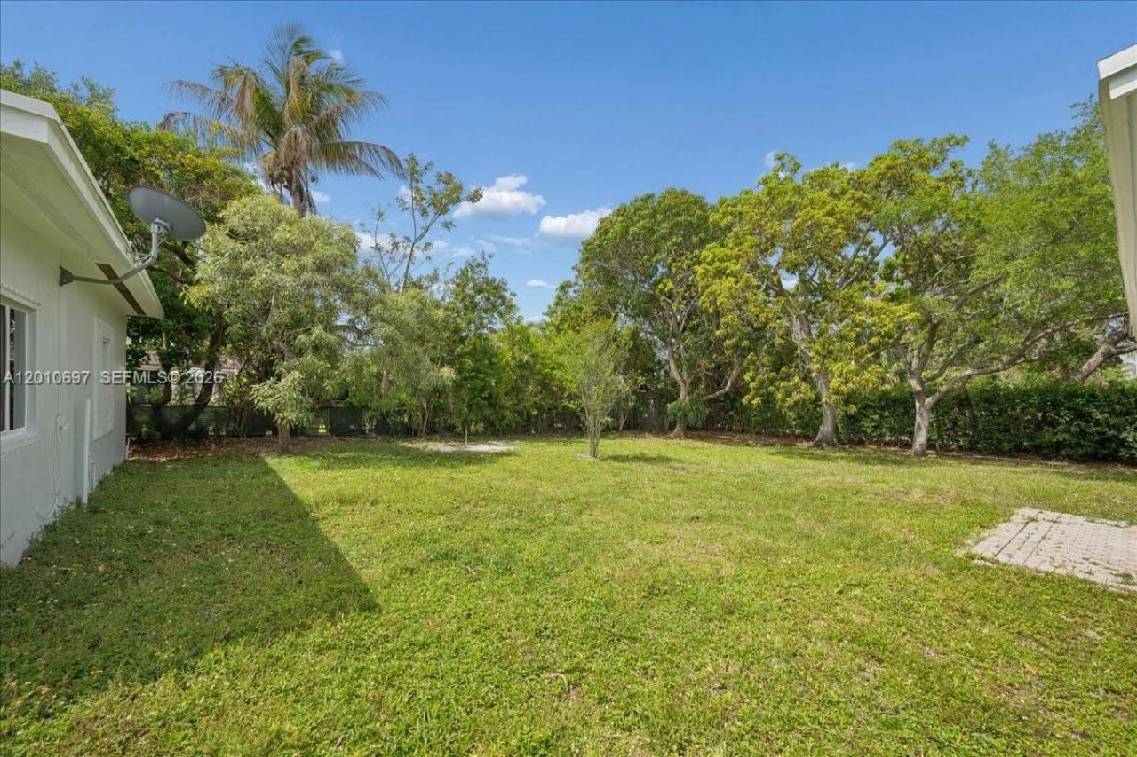 9280 SW 164th St, Palmetto Bay, FL 33157 Photo