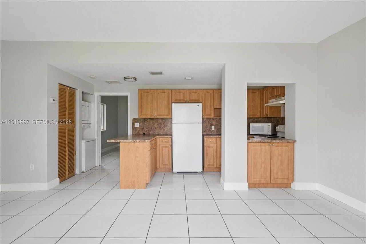 9280 SW 164th St, Palmetto Bay, FL 33157 Photo
