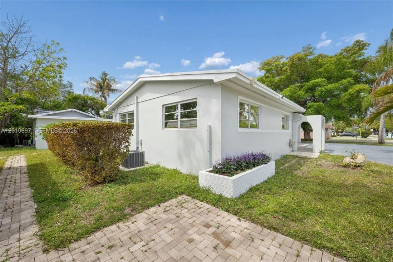 9280 SW 164th St, Palmetto Bay, FL 33157 Photo