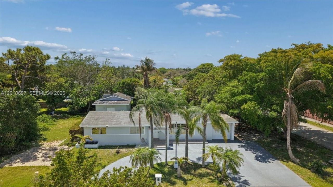 9280 SW 164th St, Palmetto Bay, FL 33157 Photo