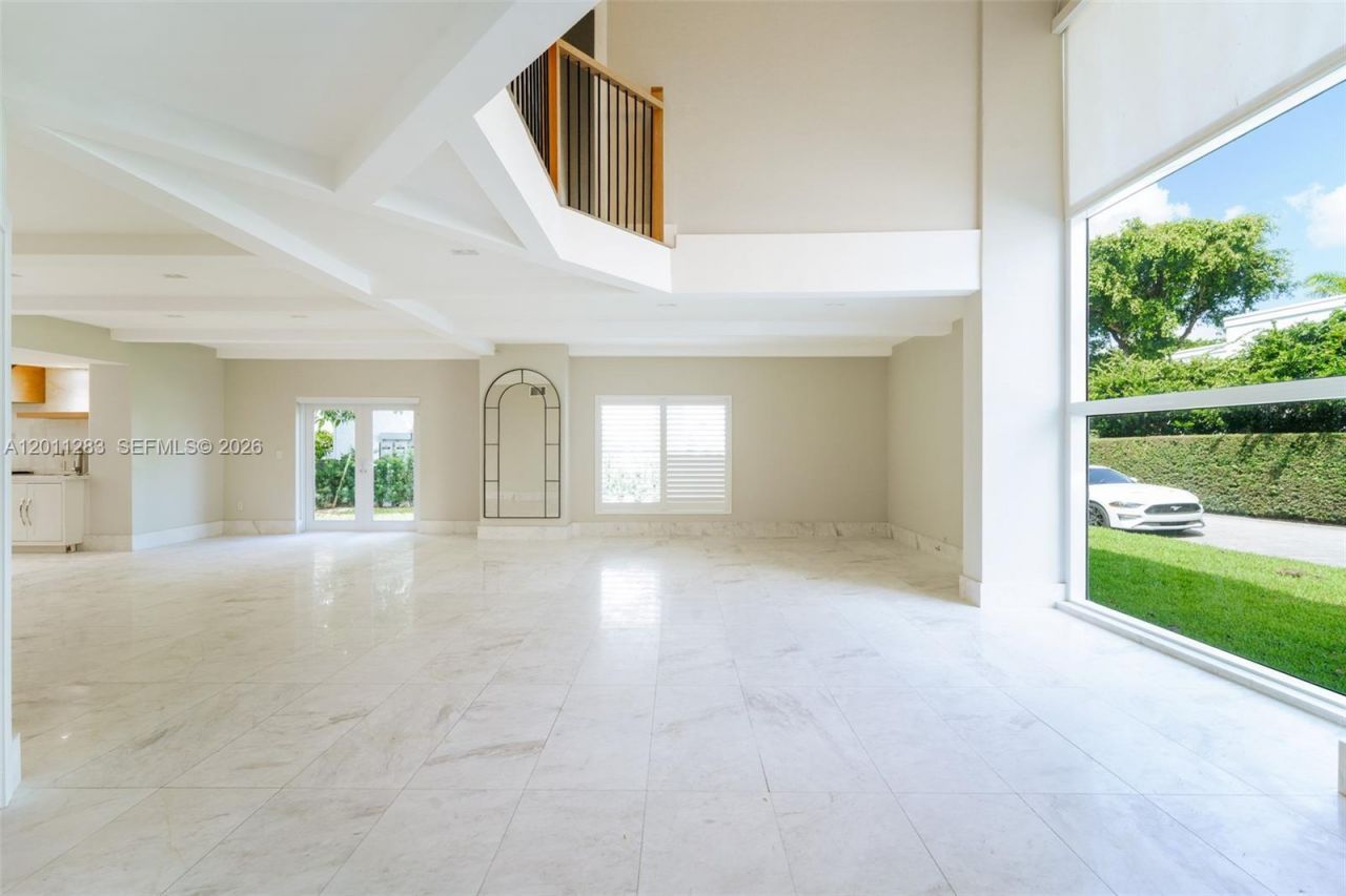 1981 S Oak Haven Cir, Unit 1981, Miami, FL 33179 Photo