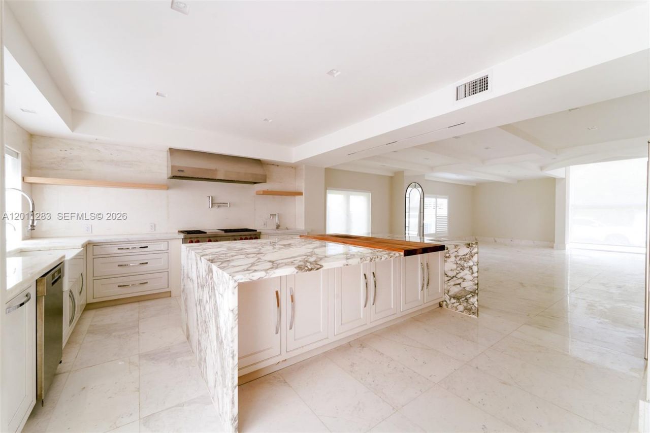 1981 S Oak Haven Cir, Unit 1981, Miami, FL 33179 Photo