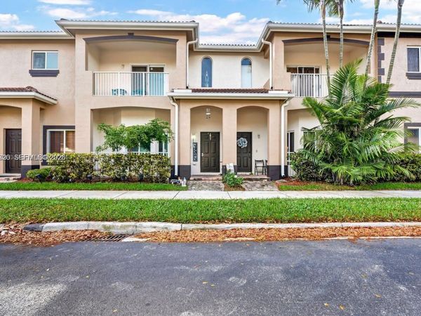 1942 SE 23rd Ter , Homestead, FL 33035