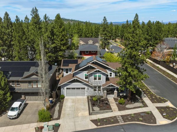 19158 NW Chiloquin Drive, Bend, OR 97703