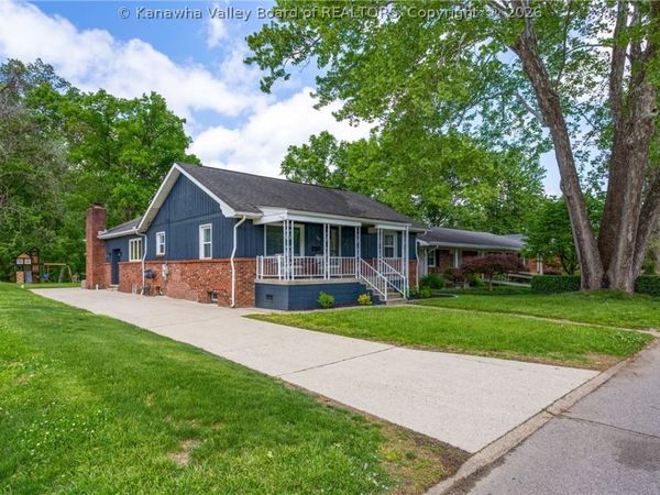 1005 S B Street, St Albans, WV 25177