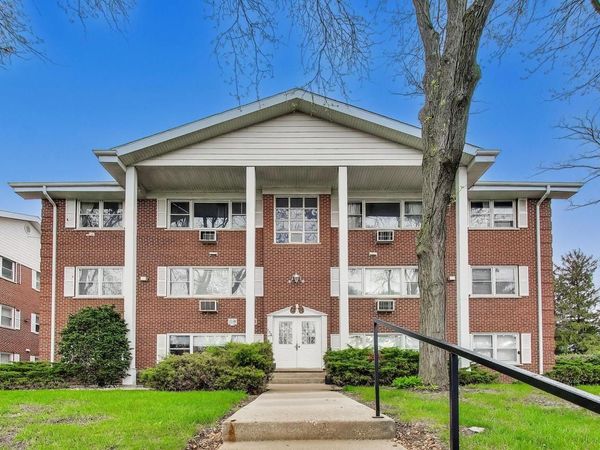 205 Country Club DRIVE, Unit 2C, Lake Geneva, WI 53147