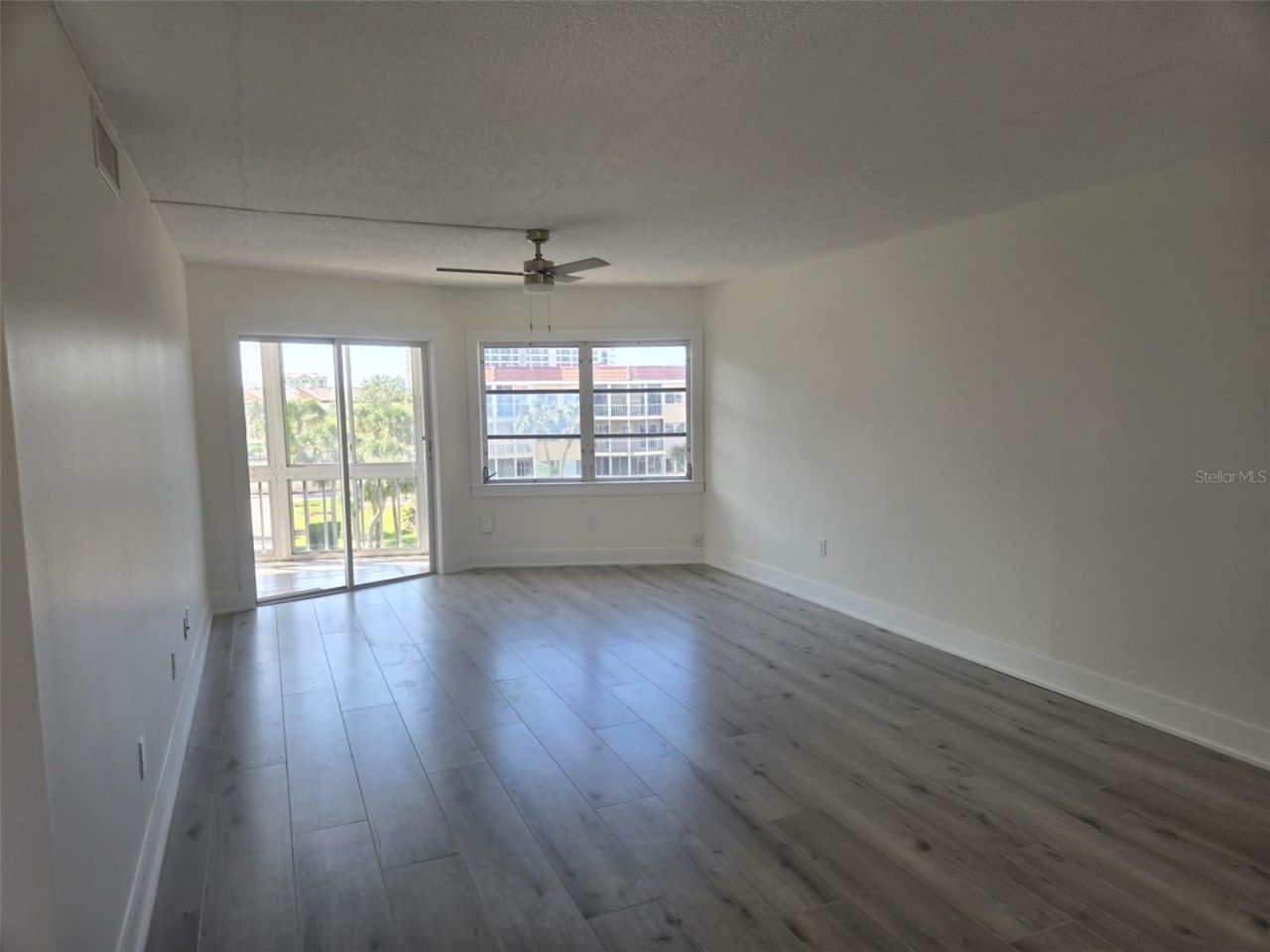 1300 N Portofino Drive, Unit 406, Sarasota, FL 34242 Photo