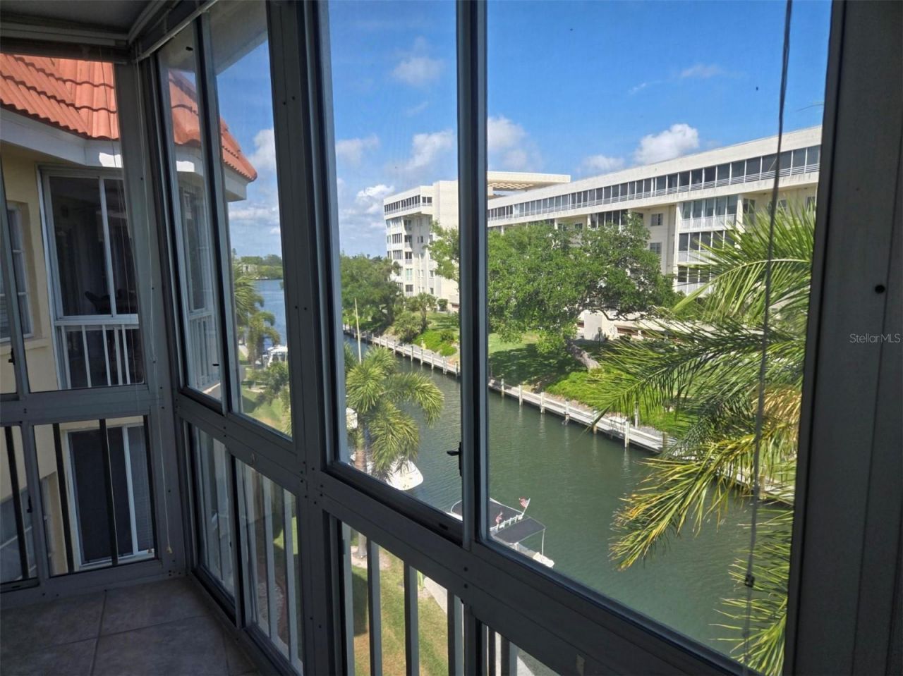 1300 N Portofino Drive, Unit 406, Sarasota, FL 34242 Photo