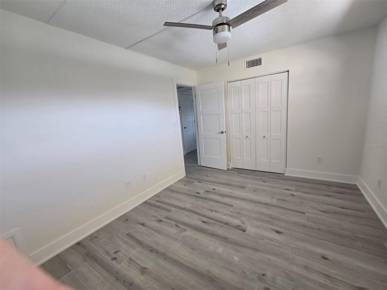 1300 N Portofino Drive, Unit 406, Sarasota, FL 34242 Photo