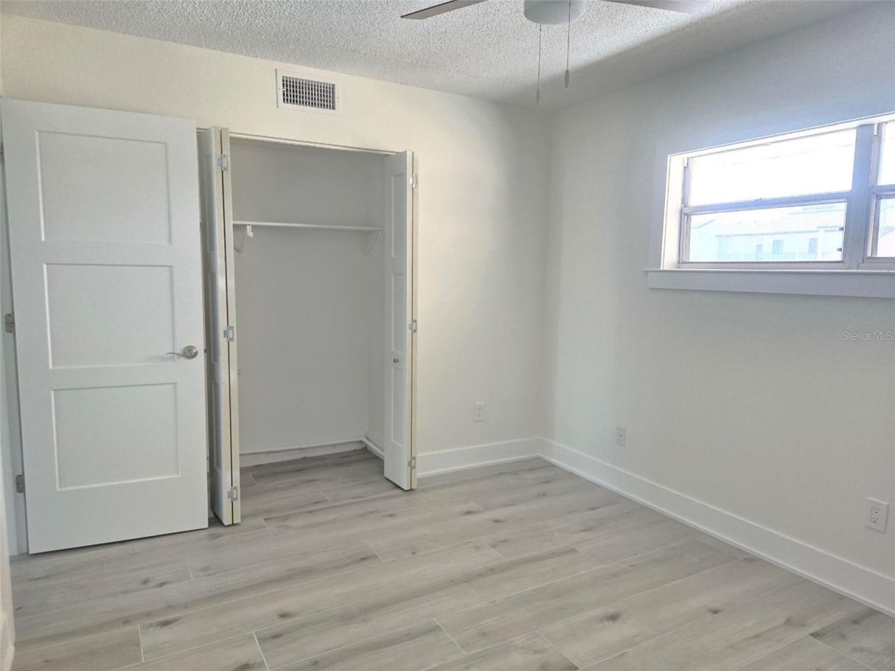 1300 N Portofino Drive, Unit 406, Sarasota, FL 34242 Photo