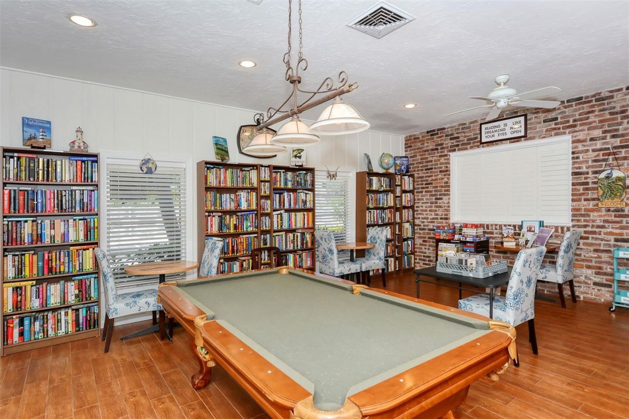 1300 N Portofino Drive, Unit 406, Sarasota, FL 34242 Photo