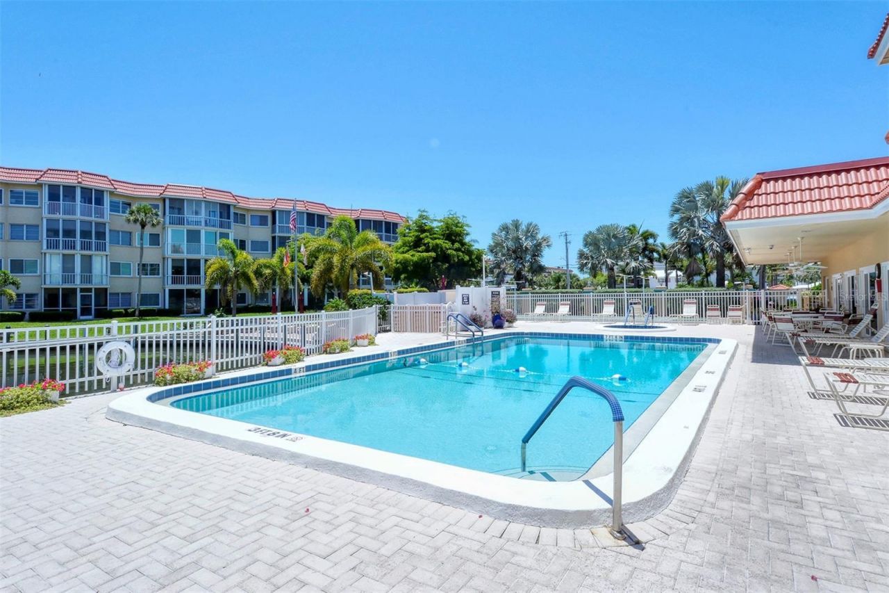 1300 N Portofino Drive, Unit 406, Sarasota, FL 34242 Photo