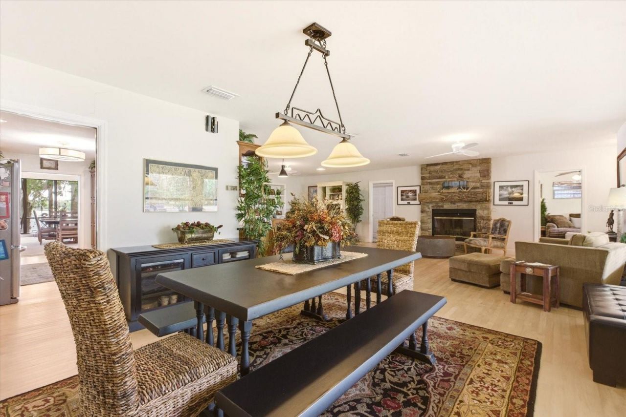 4910 E Lake Drive, Winter Springs, FL 32708 Photo