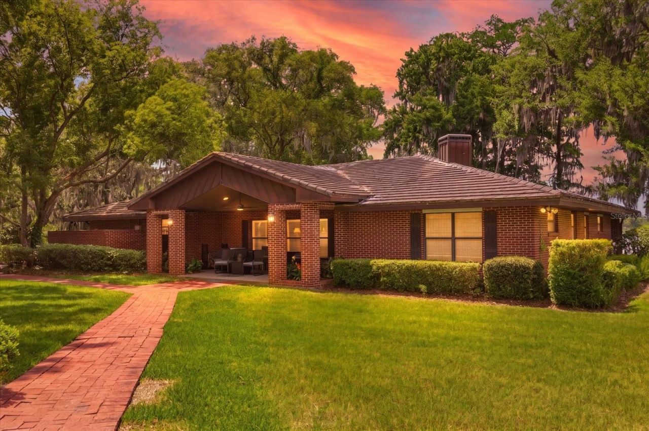 4910 E Lake Drive, Winter Springs, FL 32708 Photo