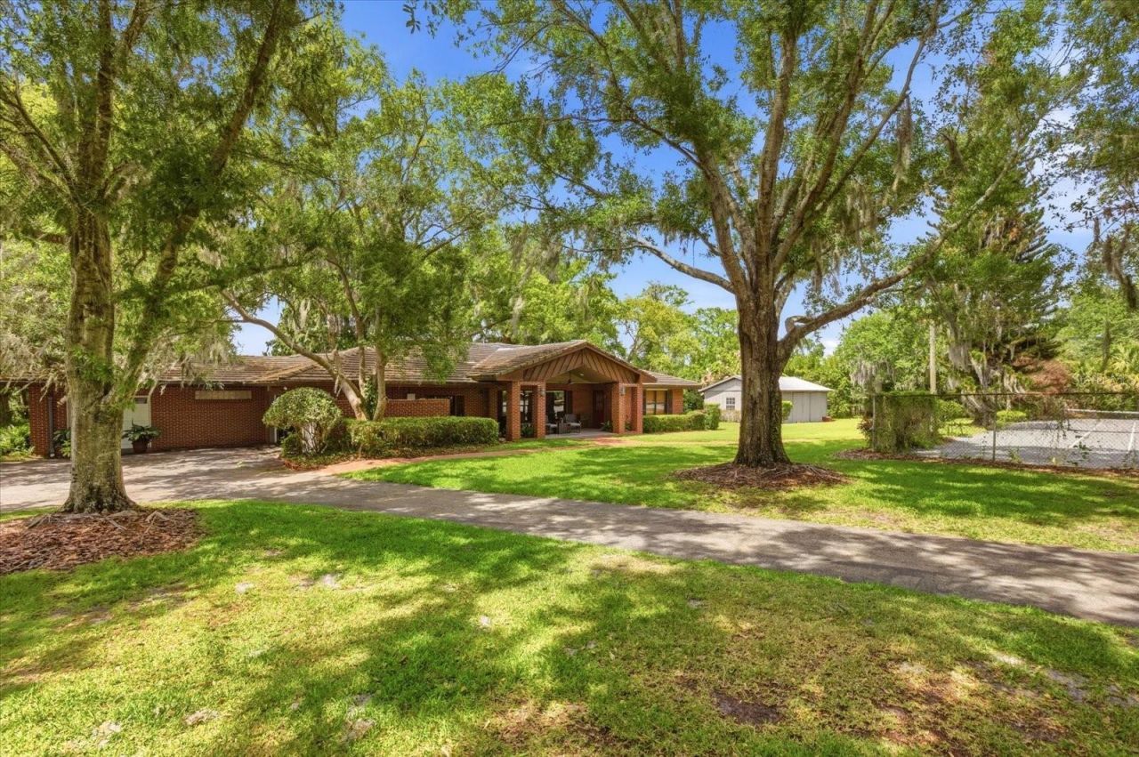 4910 E Lake Drive, Winter Springs, FL 32708 Photo