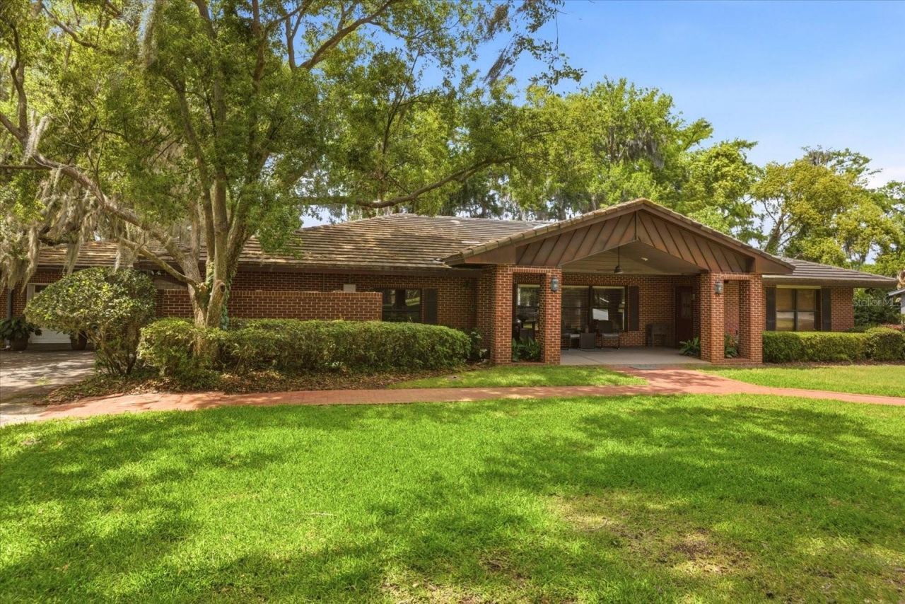 4910 E Lake Drive, Winter Springs, FL 32708 Photo