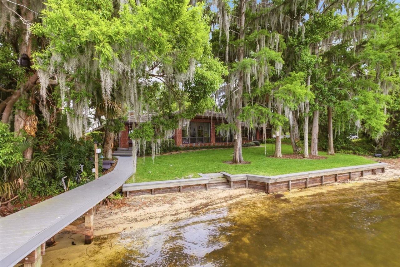 4910 E Lake Drive, Winter Springs, FL 32708 Photo