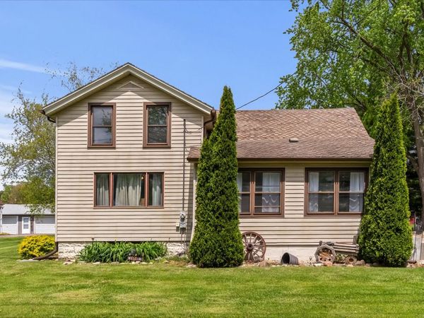 440 E LaSalle Street , Somonauk, IL 60552