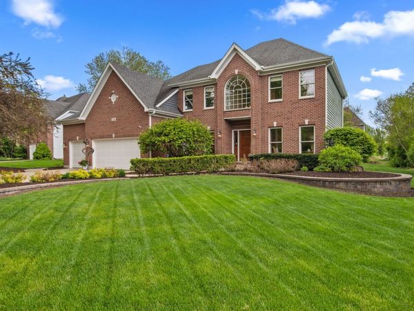 526 Ridgelawn Trail , Batavia, IL 60510