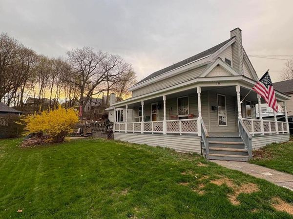 10 Prospect Avenue, Moriah, NY 12974