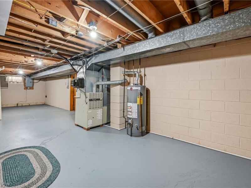 3130 Lynwood Drive NW, Warren, OH 44485 Photo 32