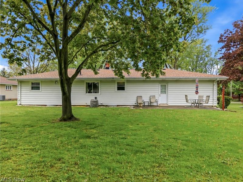 3130 Lynwood Drive NW, Warren, OH 44485 Photo 4