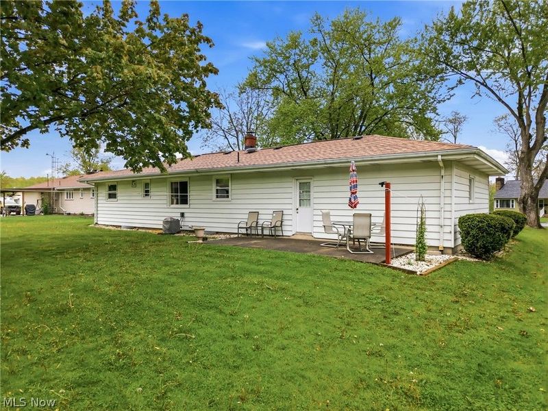 3130 Lynwood Drive NW, Warren, OH 44485 Photo 5