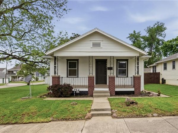 2407 Seneca Street, St Joseph, MO 64507