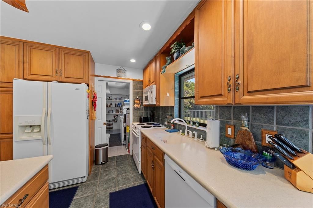 1090 13th St Sw, Naples, FL 34117 Photo