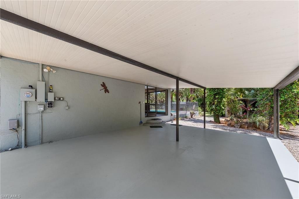 1090 13th St Sw, Naples, FL 34117 Photo