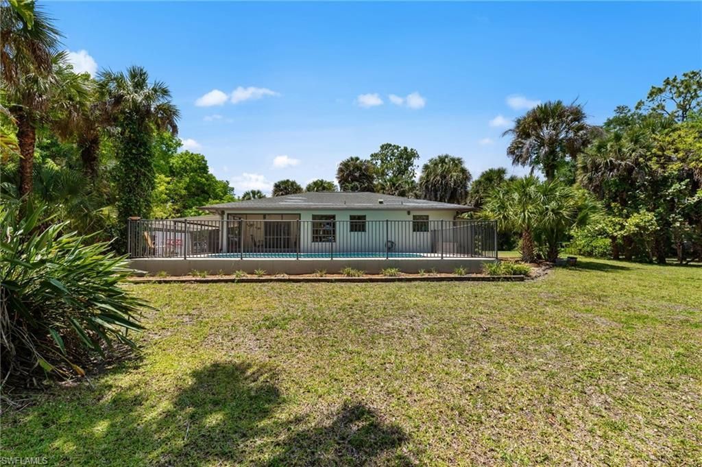 1090 13th St Sw, Naples, FL 34117 Photo