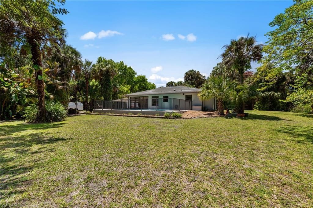1090 13th St Sw, Naples, FL 34117 Photo