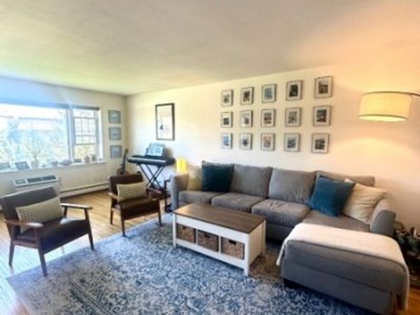 605 Grove St, Unit D4, Clifton, NJ 07013