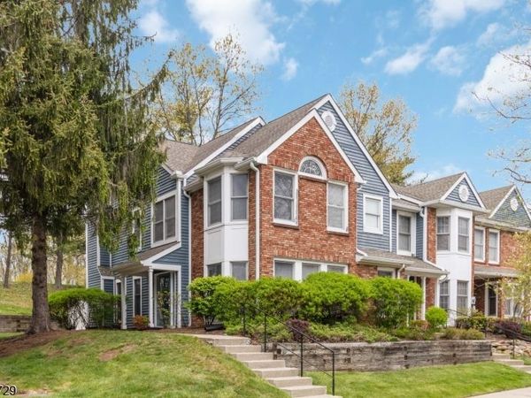 119 Hawthorne Ct, Rockaway, NJ 07866