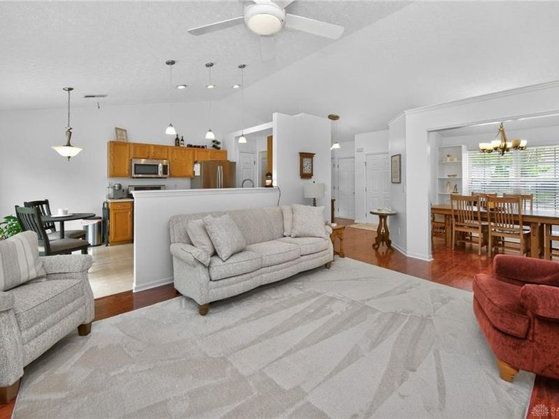 898 Pine Needle Place, Hamilton Township, OH 45039 Photo 12