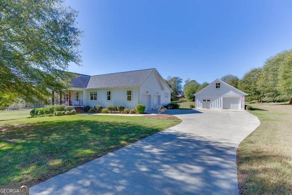 182 Farm Hill Drive, Clarkesville, GA 30523 Main Photo