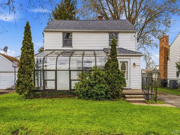 8472 W Rivershore Drive, Niagara Falls, NY 14304