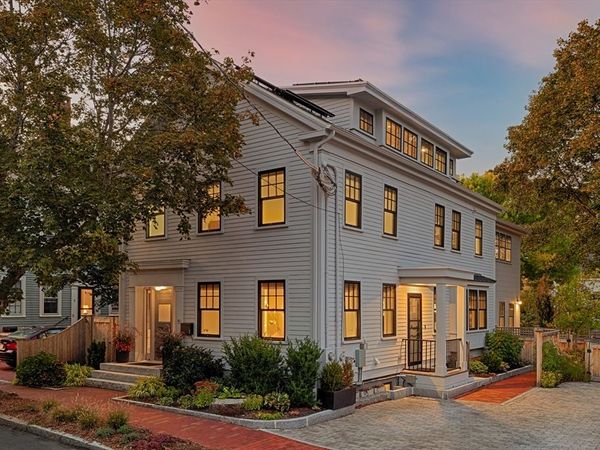 11 Purchase Street, Newburyport, MA 01950
