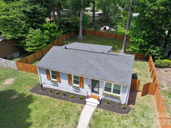 3821 Dunwoody Drive, Charlotte, NC 28215