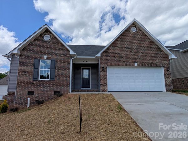 4184 Saltwood Drive , Hickory, NC 28602