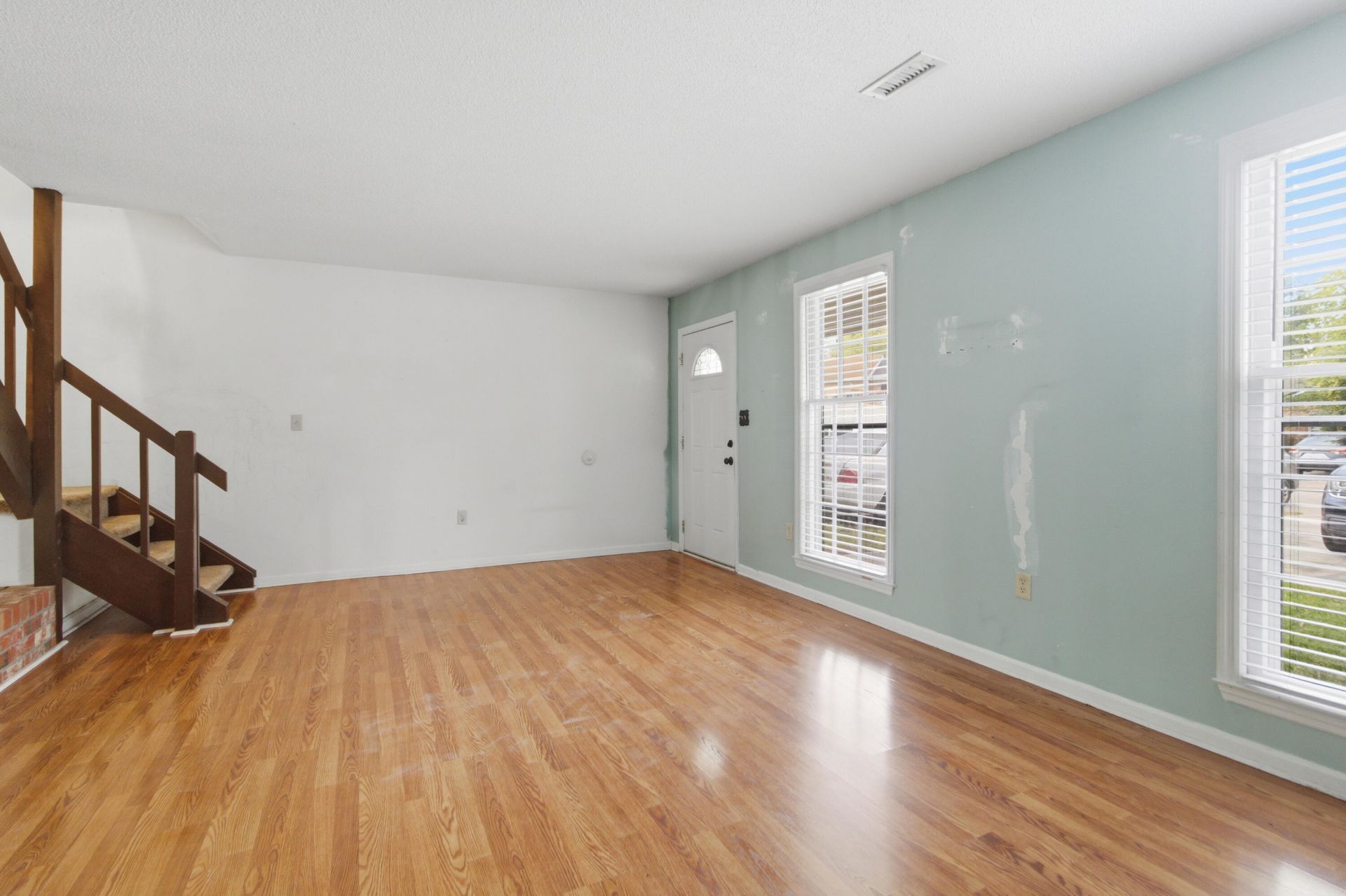 4352 Briarstone Court Photo 6