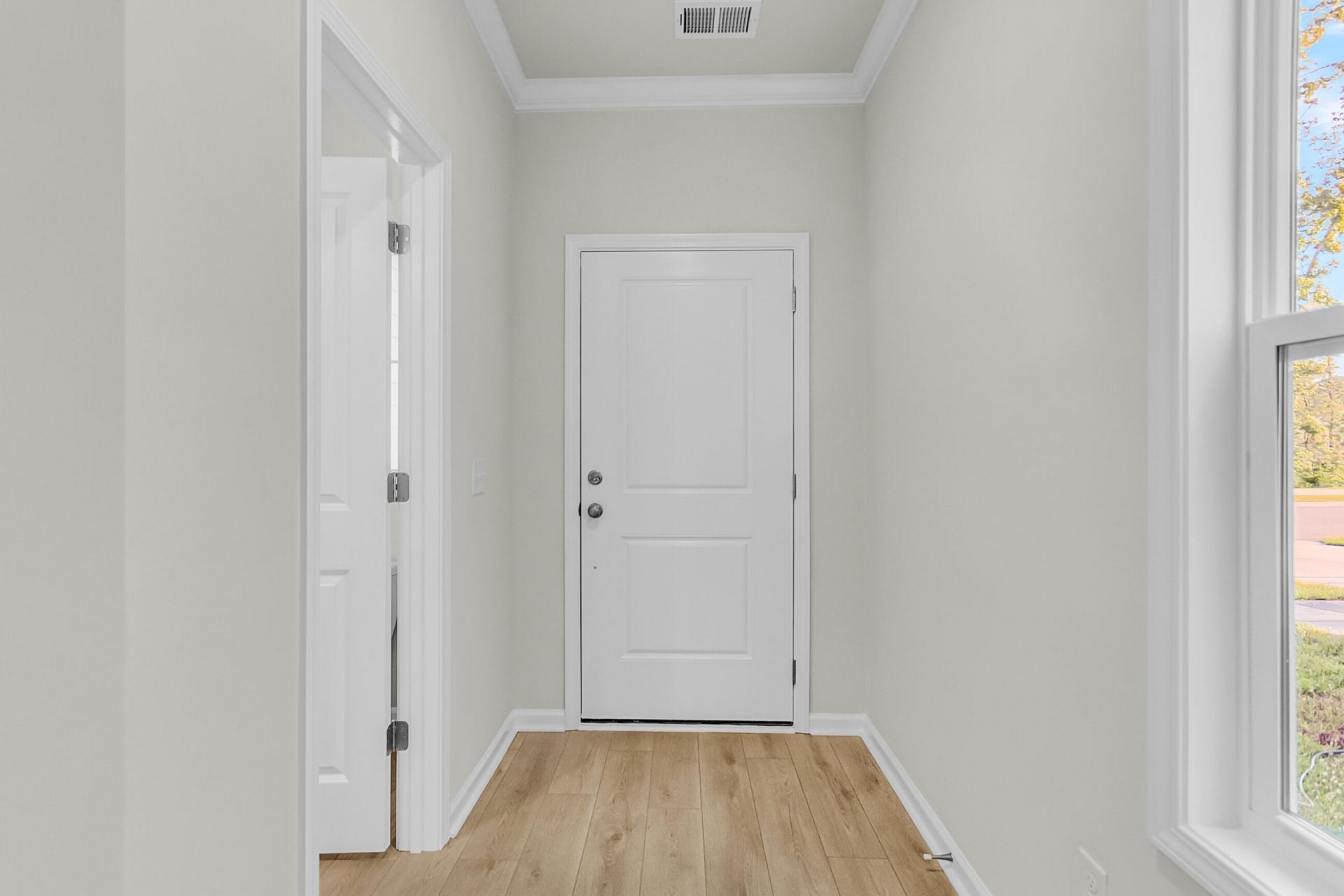 229 Central Creek Drive Photo 6