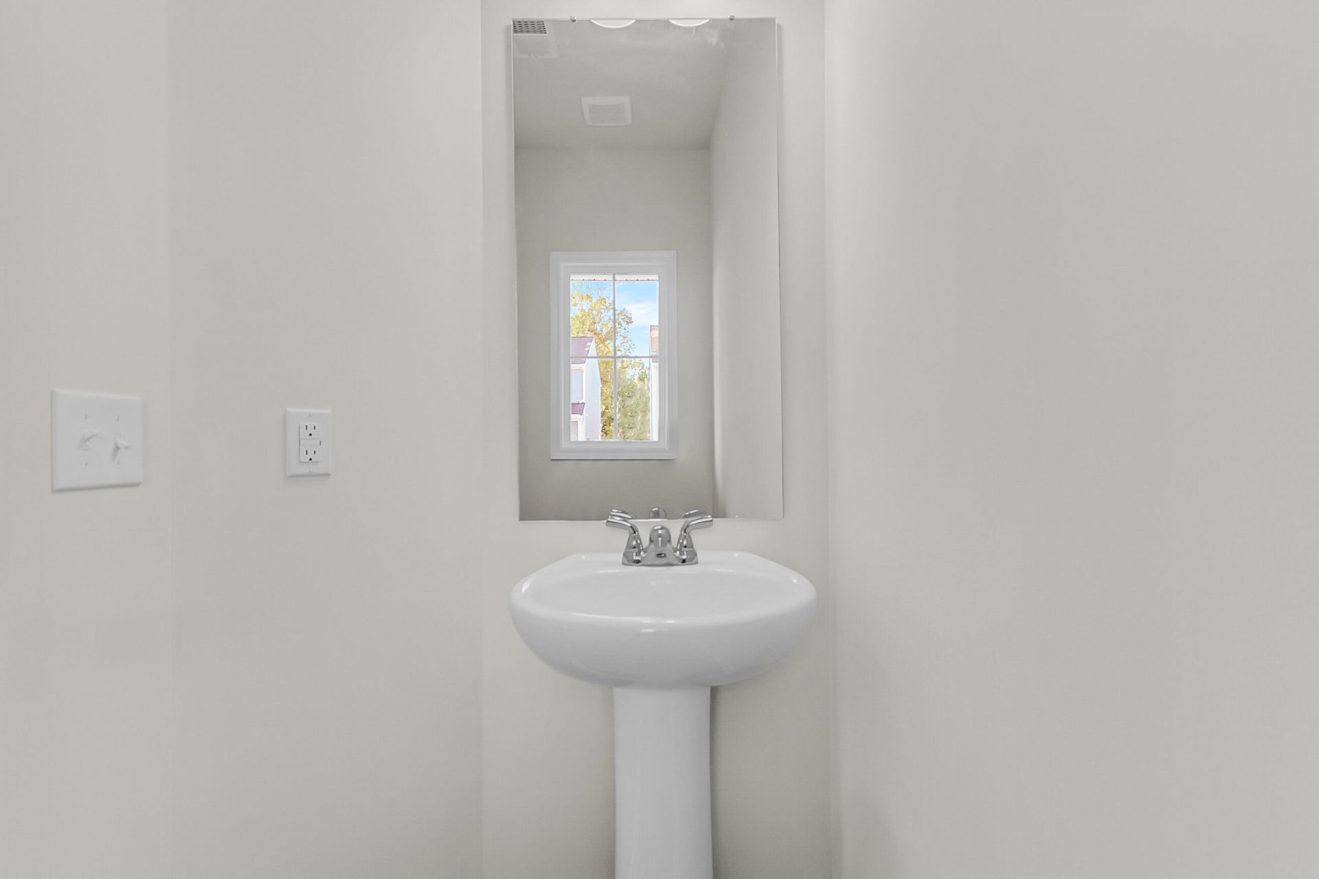 229 Central Creek Drive Photo 8