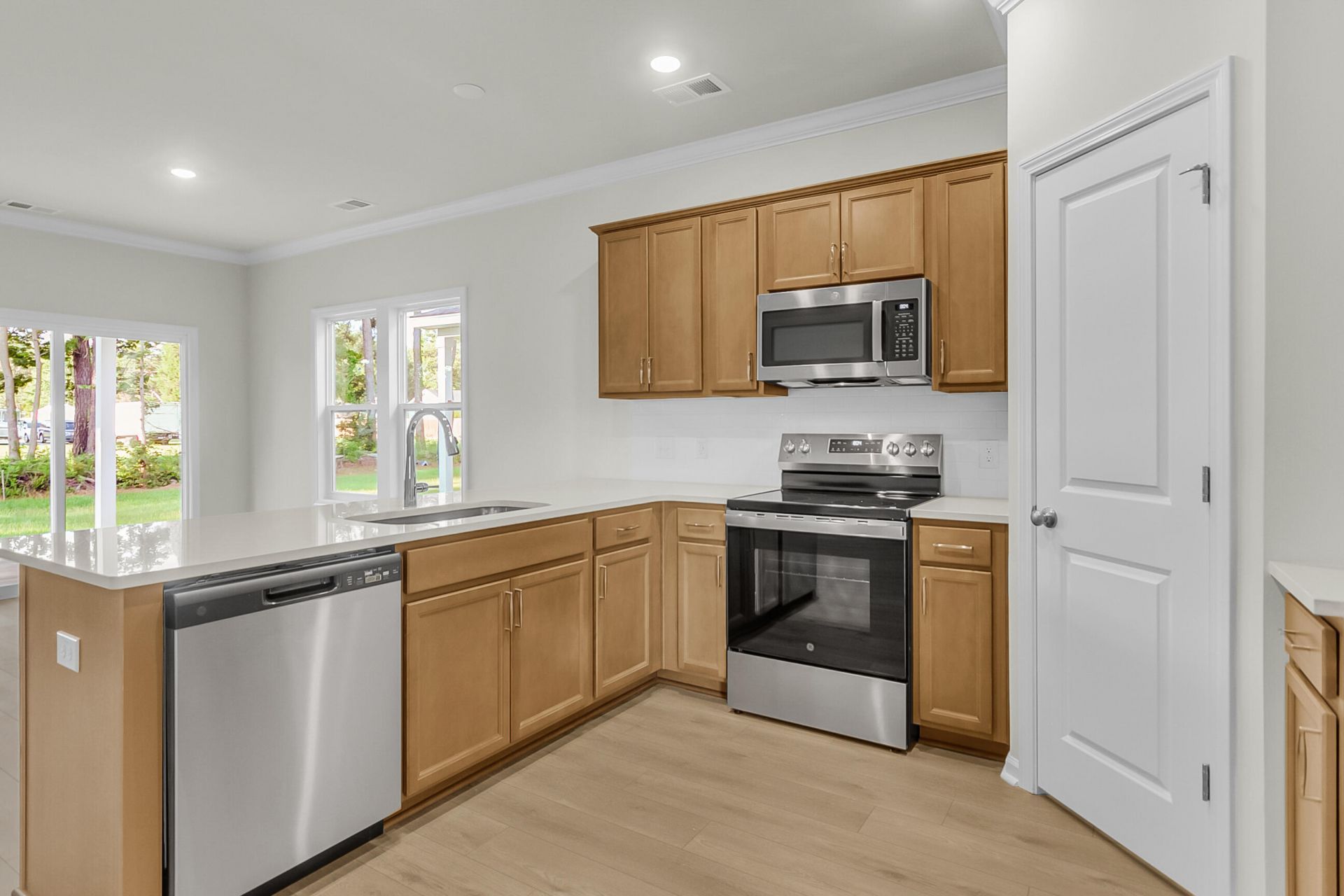 229 Central Creek Drive Photo 9