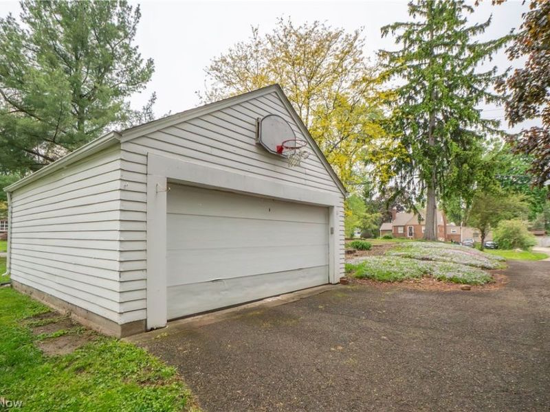 160 Everhard Road SW, North Canton, OH 44709 Photo 33