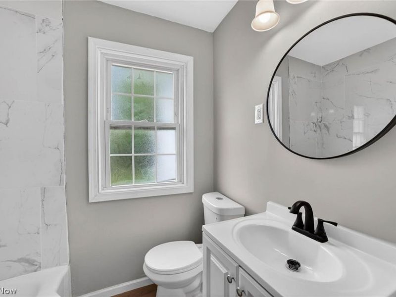10204 Mccracken Boulevard, Garfield Heights, OH 44125 Photo 13