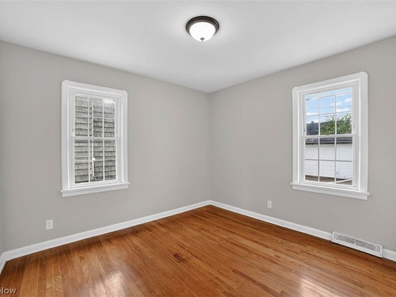 10204 Mccracken Boulevard, Garfield Heights, OH 44125 Photo 15