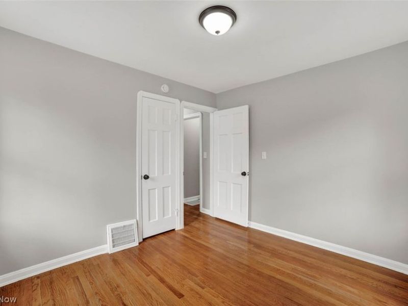 10204 Mccracken Boulevard, Garfield Heights, OH 44125 Photo 16