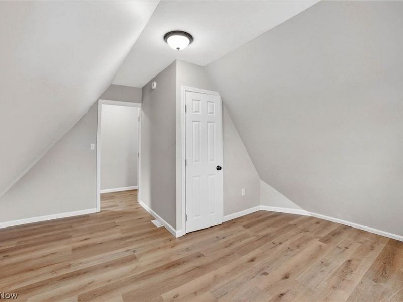 10204 Mccracken Boulevard, Garfield Heights, OH 44125 Photo 18