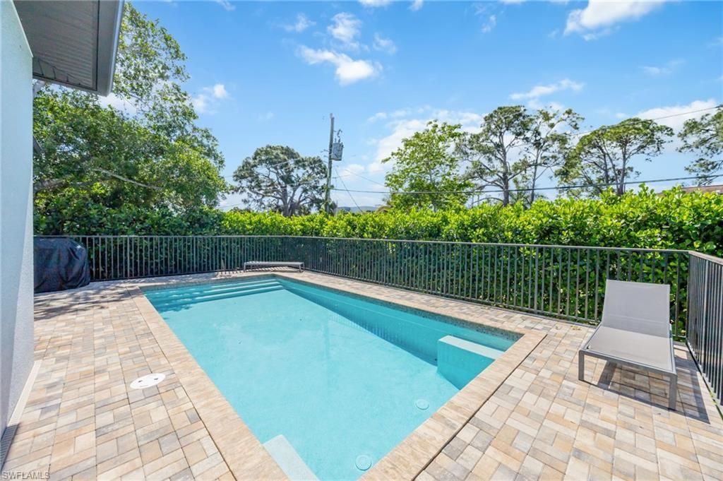 3552 Hibiscus Ave , Naples, FL 34104 Photo